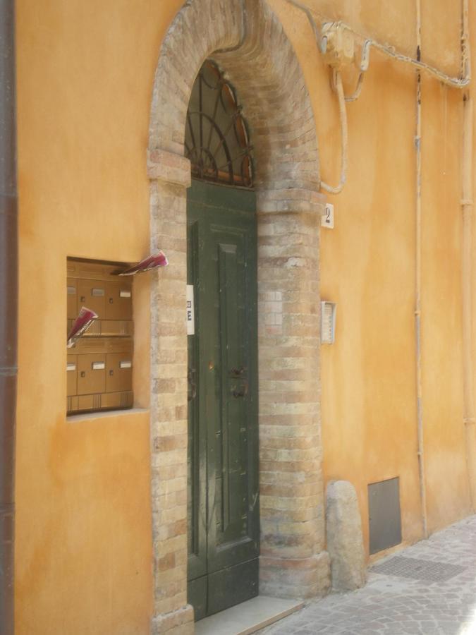 Il Vicoletto Di Bibi - B&B Staffolo Экстерьер фото